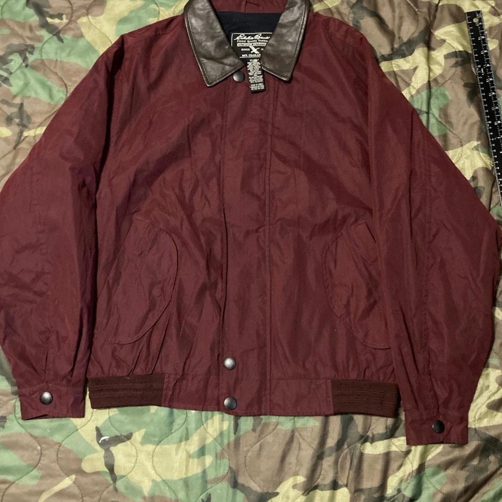 Eddie Bauer nylon poly jacket with leather collar‎ 90s snaps
